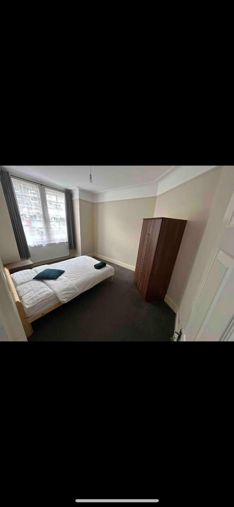 Cosy Bedroom In Tooting London